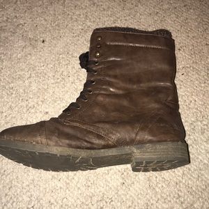 Brown sweater combat boots